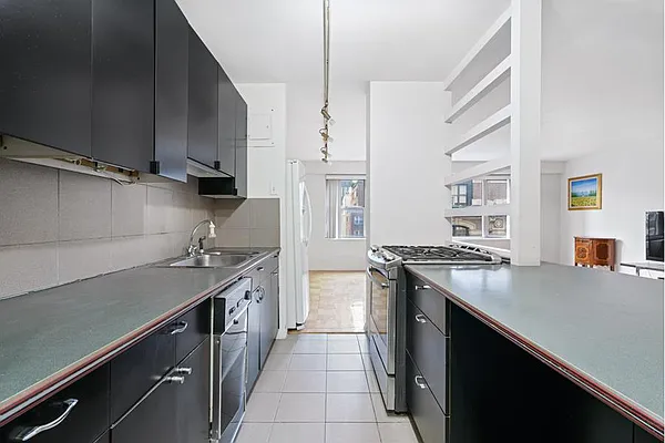 Sold by Douglas Elliman | media 17