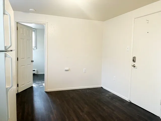 1335 Hyder St — Photo 23