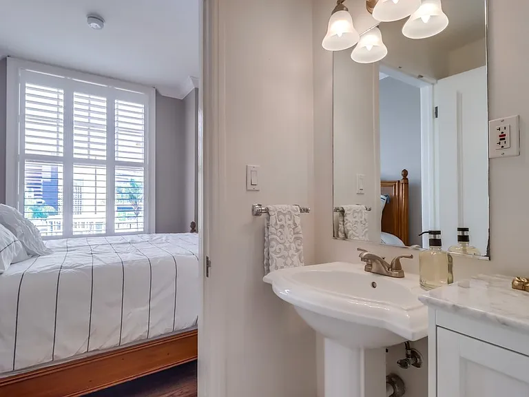702 Ash St #301 — Photo 14