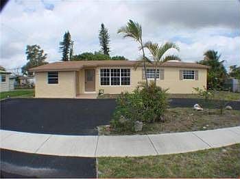 1st image of 711 NE 43rd Ct