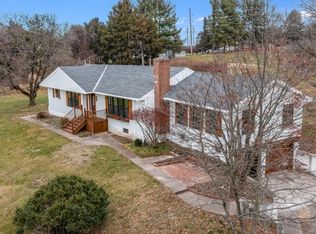 13 Maple Ave, Frenchtown, NJ 08825