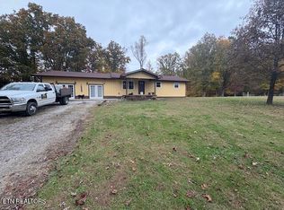 354 Knots Landing Ln, Oneida, TN 37841
