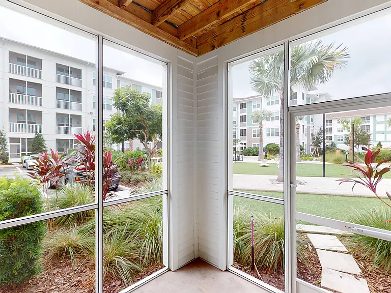 Essex Luxe Apartments — Photo 76