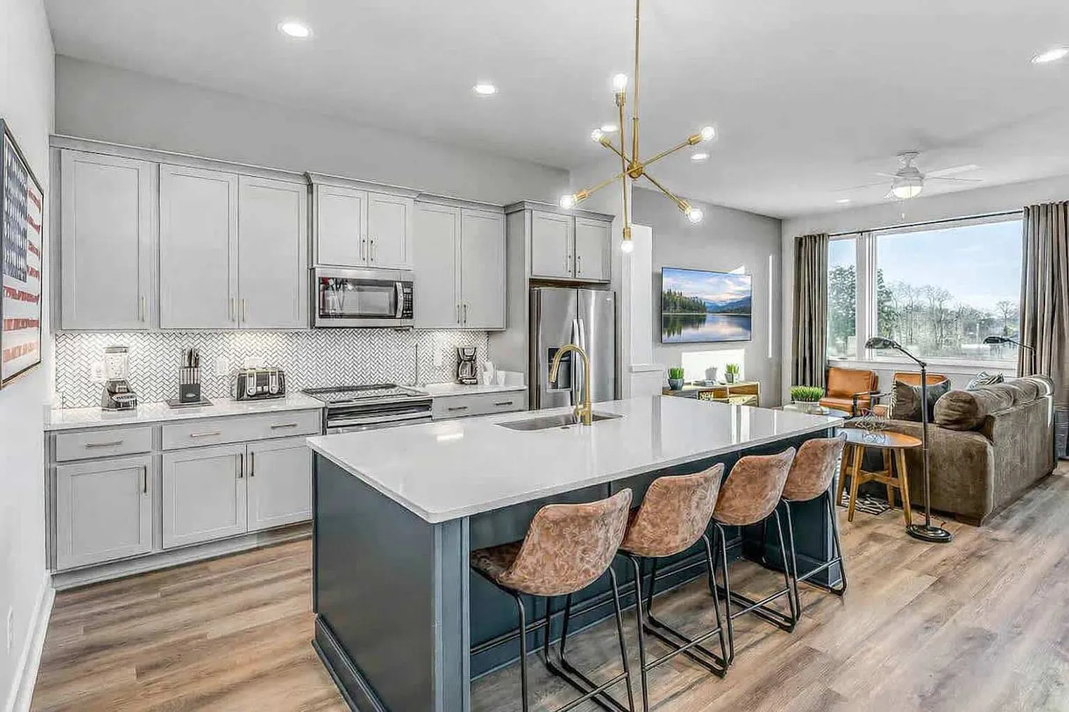 4 bed, 4.0 bath, 1776 sqft, $4,590 — Photo 4
