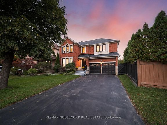 2nd image of 27 Treasure Rd