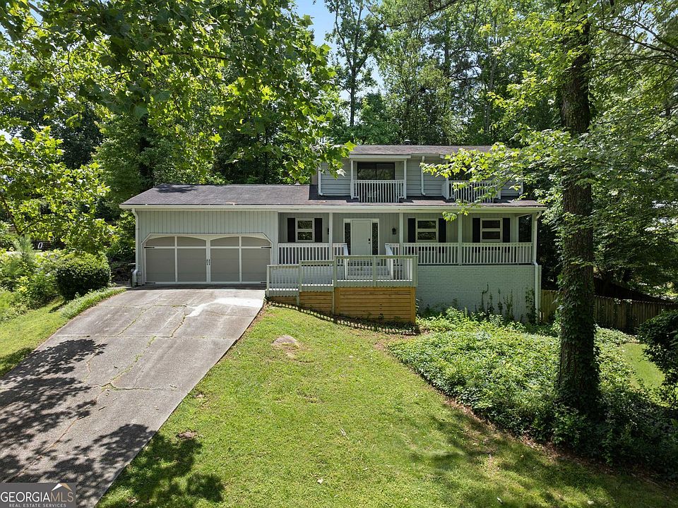 1st image of 1020 Fairfield Ct NE