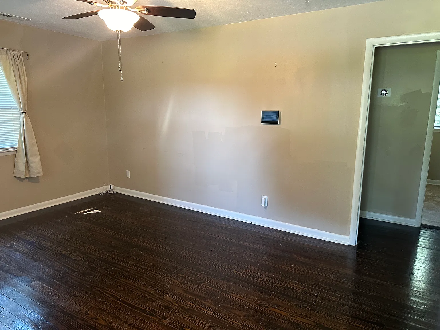 2 bed, 984 sqft, $1,400 — Photo 4