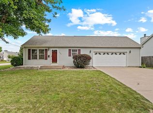 4303 27th Avenue Ct, Moline, IL 61265