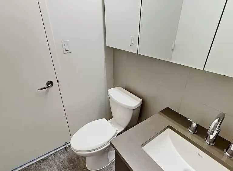 312 11th Ave #23B — Photo 5