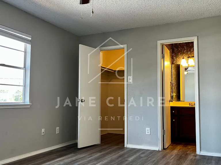 Mill Creek Cir — Photo 10