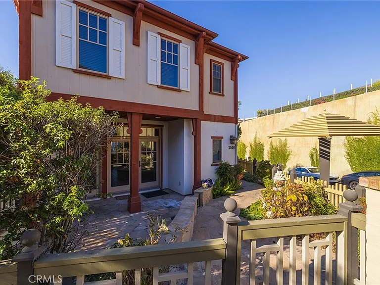 2500 Bungalow Pl — Photo 4