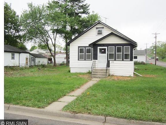 2nd image of 102 13th Ave S