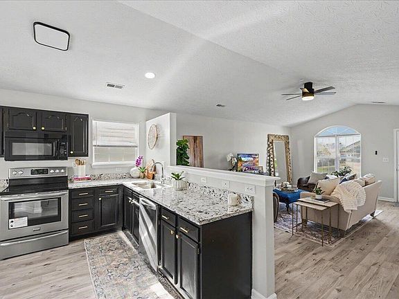 4th image of 106 Serena Way