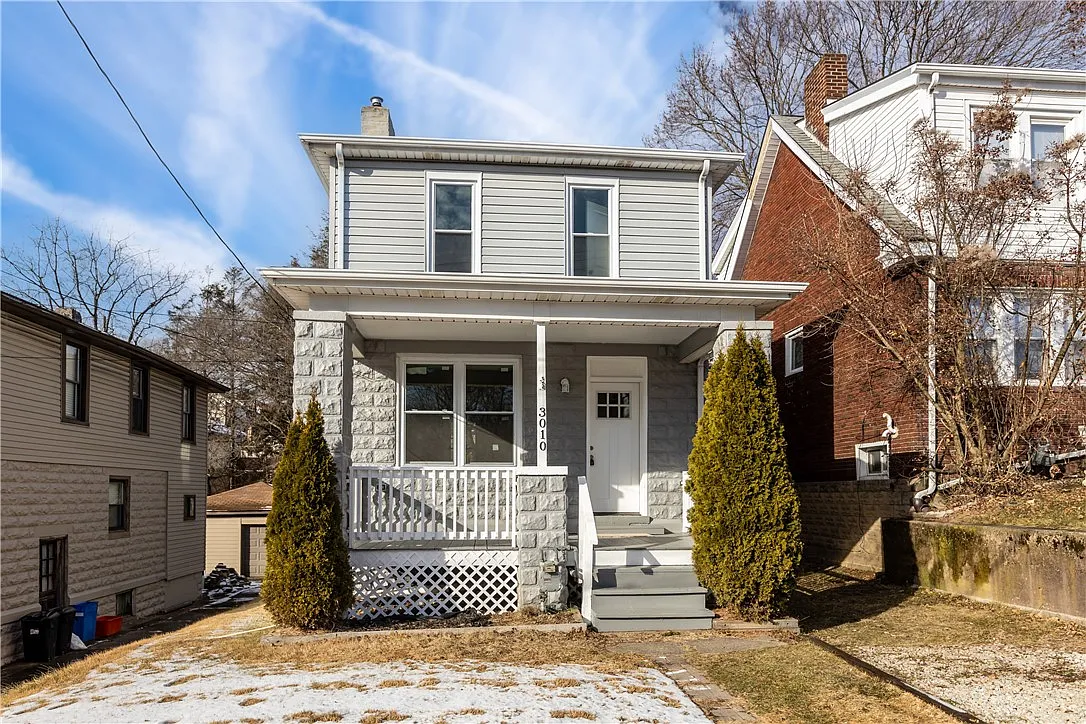 3010 Delwood Ave photo 1