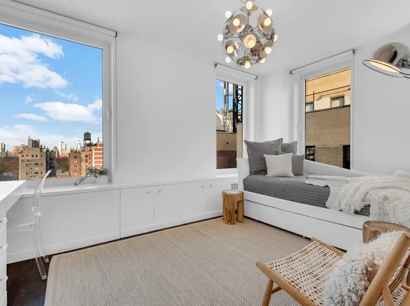 1220 Park Avenue image 16 of 18