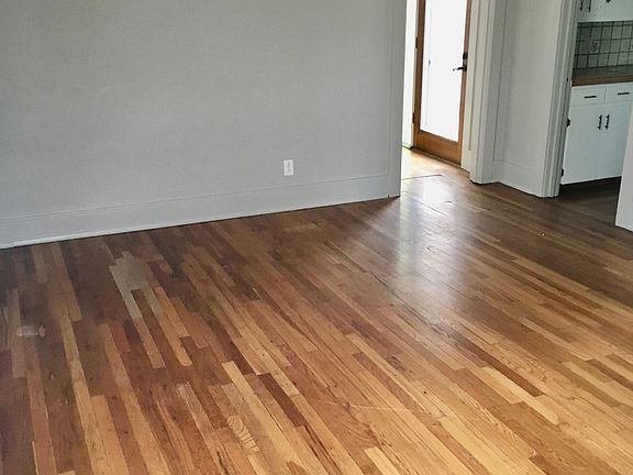 2015 Huge Living room_05112023