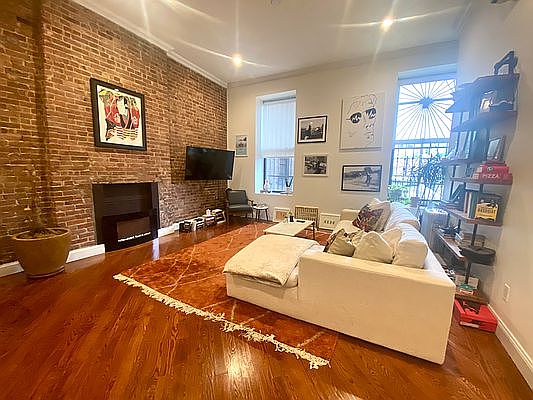 1st image of 227 Lenox Ave #2C
