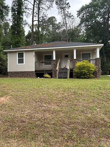 534 Collins Dr Photo 1
