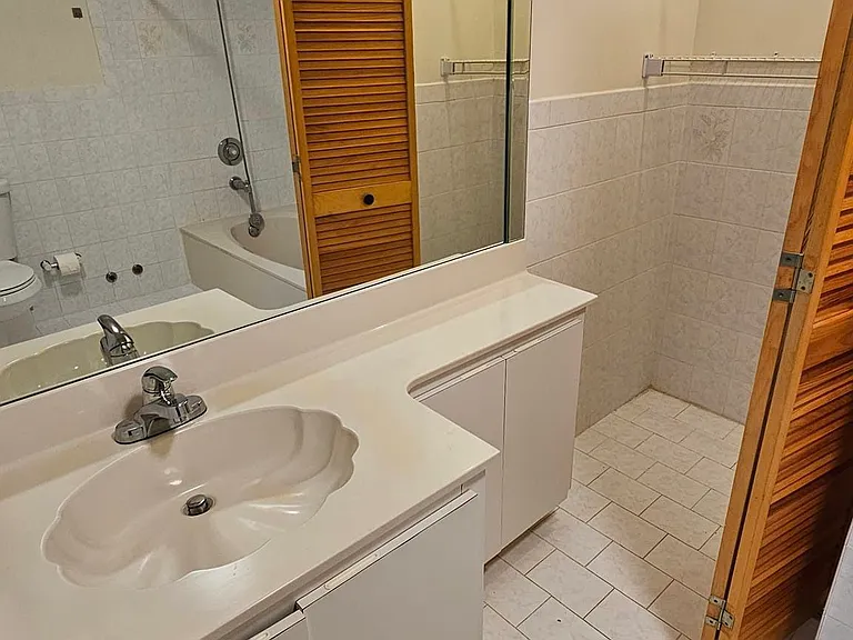 5431 SW 143rd Ave — Photo 13