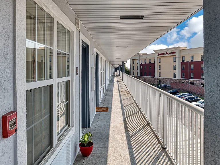 Central Apartments by Avera Living — Photo 8