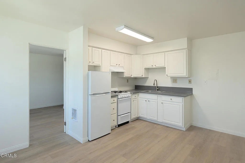 1 bed, 1.0 bath, 350 sqft, $1,650 — Photo 3