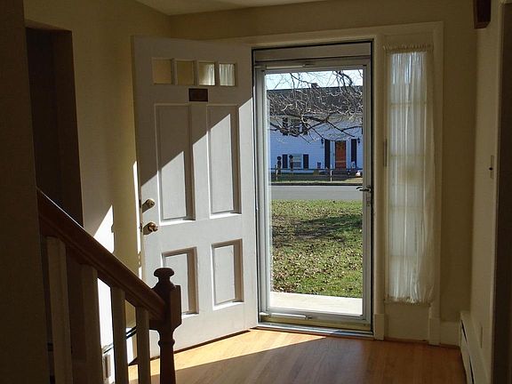 4th image of 3870 Cameron St