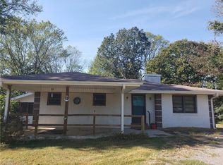 3164 Park Dr, Mount Airy, NC 27030