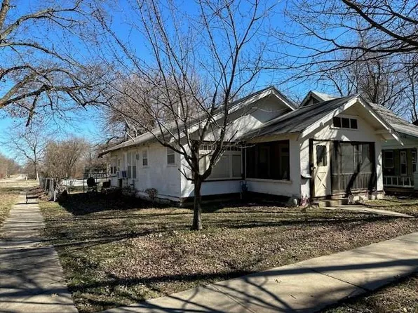 300 S 1st St, Independence, KS 67301