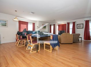 18 Glencoe St Floor 3, Brighton, MA 02135