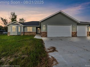 4429 River Rd, East China Township, MI 48054