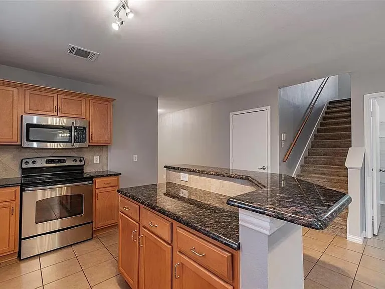 1208 Angelina Dr — Photo 22