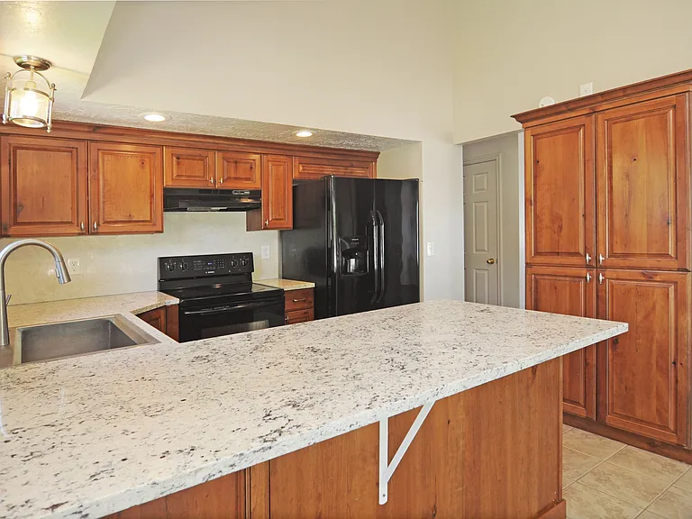1179 E 2450 N — Photo 26