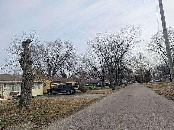 4th image of 1607 Andrews Dr