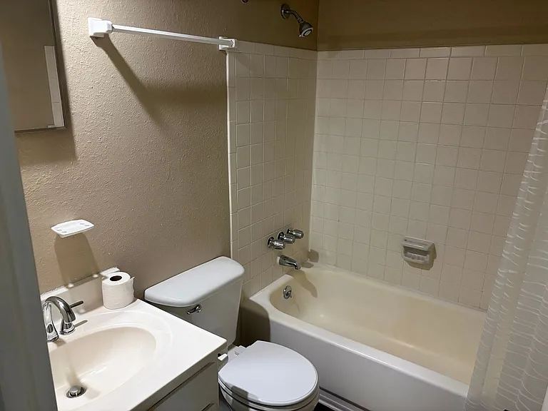5717 Outlook St — Photo 6