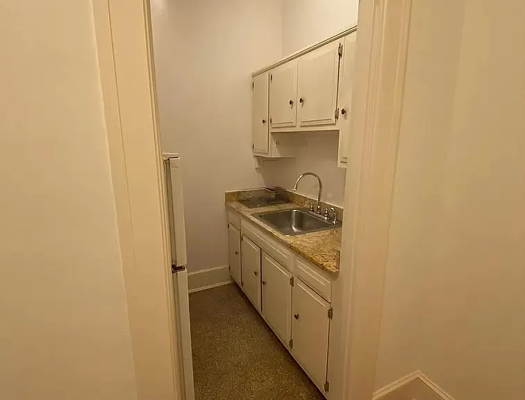3039 Macomb St NW — Photo 7