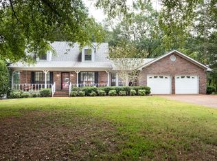 1050 Rain Tree Dr, Tuscumbia, AL 35674