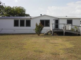 7885 Little Branch Rd, Waxahachie, TX 75167