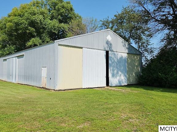 3rd image of 4594 Vine Ave