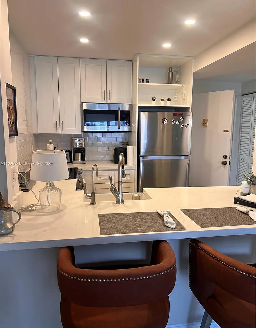 Lado Del Rio Condo — Photo 3