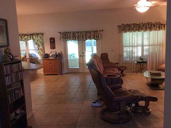 Family room to the right