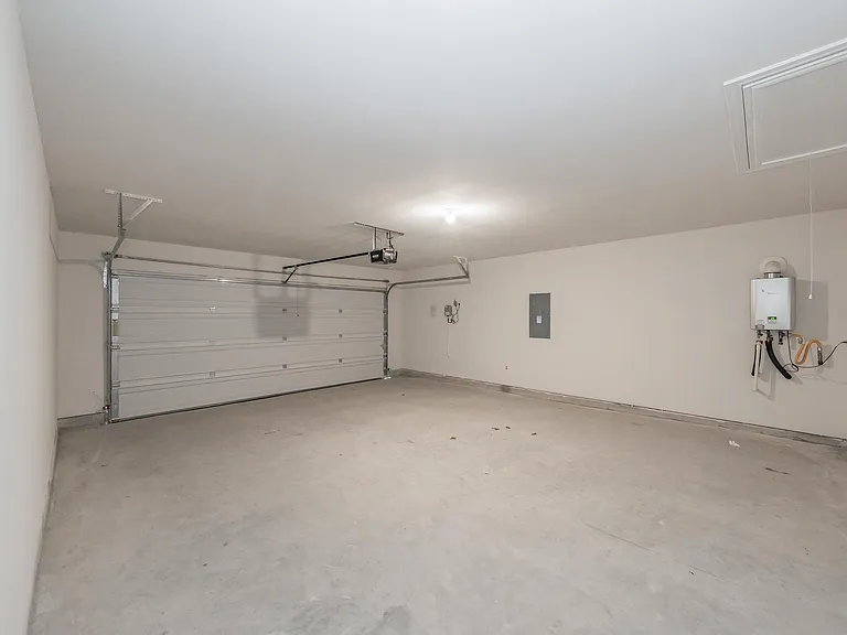764 Primrose Ln — Photo 26