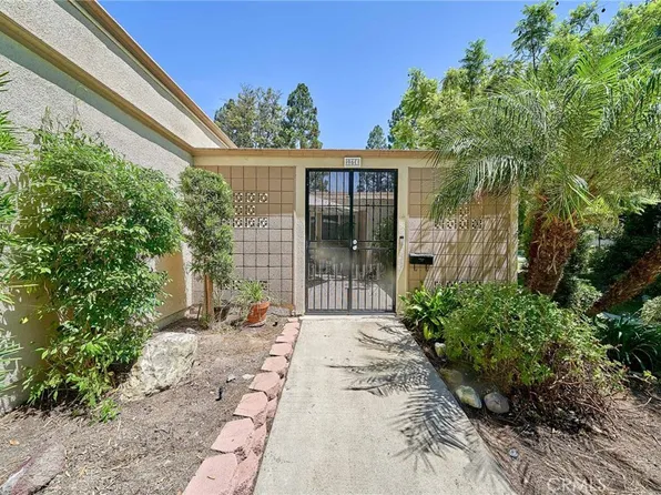 96 Calle Aragon Unit C, Laguna Woods, CA 92637