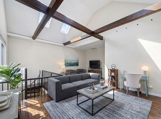 3032 N Seminary Ave #CH, Chicago, IL 60657