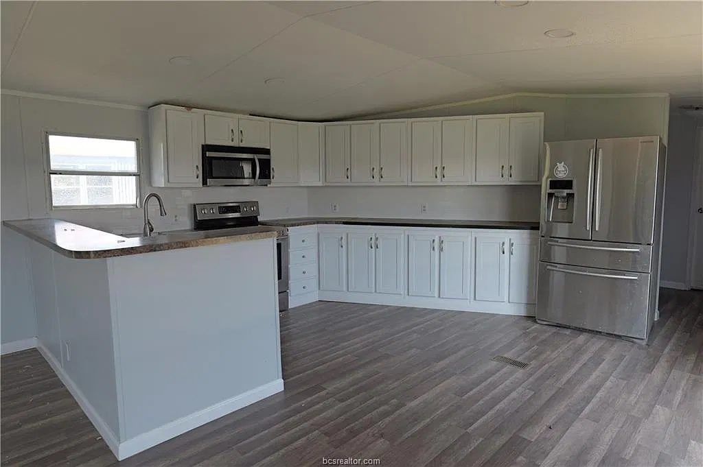 3 bed, 1248 sqft, $1,200 — Photo 4