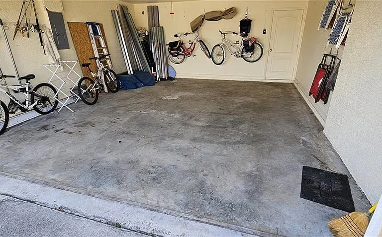 826 SW 32nd Ter — Photo 22