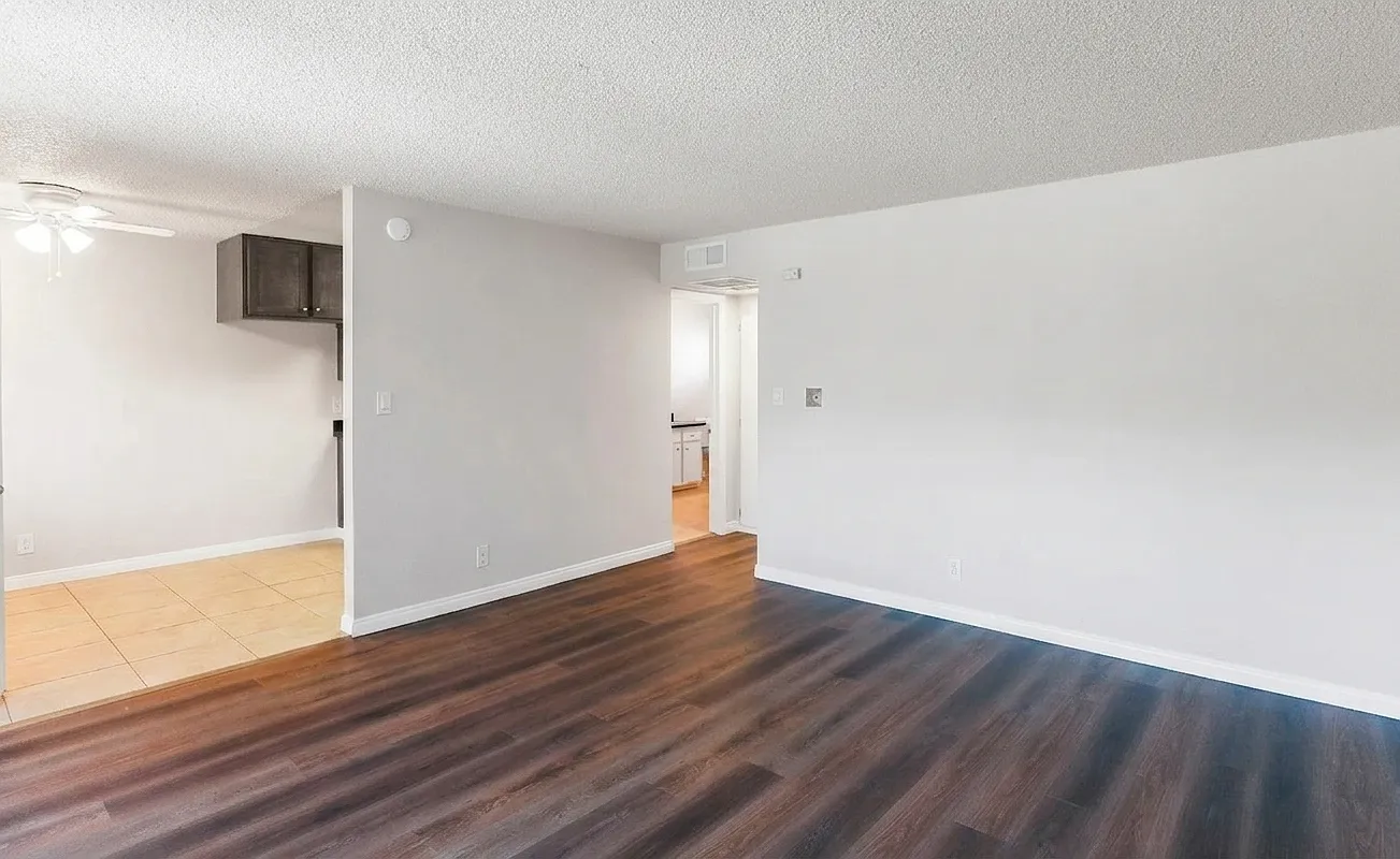 1 bed, 450 sqft, $1,850 — Photo 2