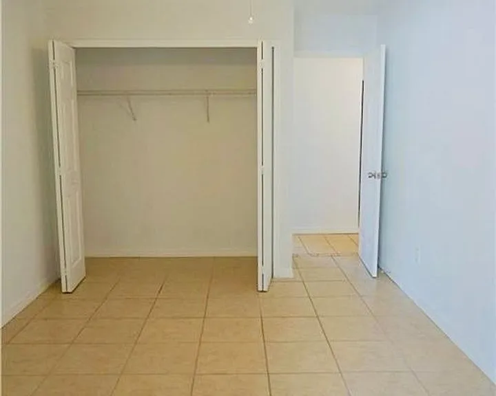 6004 Deming Ave — Photo 7