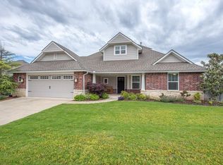 4013 Folcroft Rd, Edmond, OK 73013