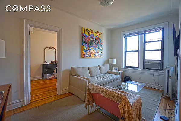 Rented by Compass | media 30