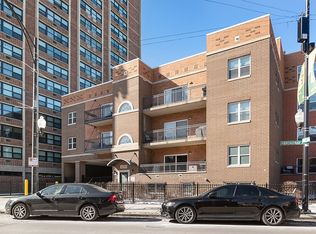4260 N Broadway St APT 101, Chicago, IL 60613